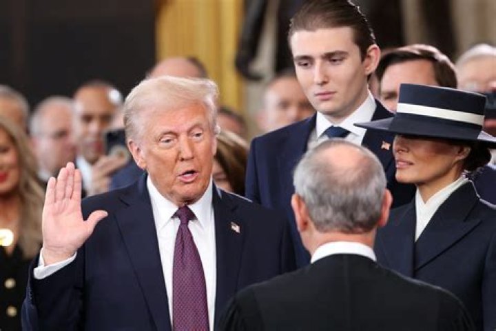 15 Mind-Blowing Photos Of Barron Trump's Mysterious Girlfriend