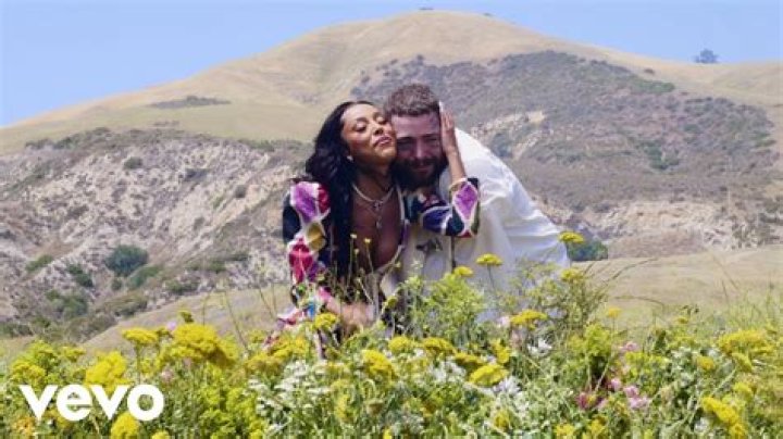 Is Post Malone Single? Uncovering The Romantic Status Of The Chart-Topping Star