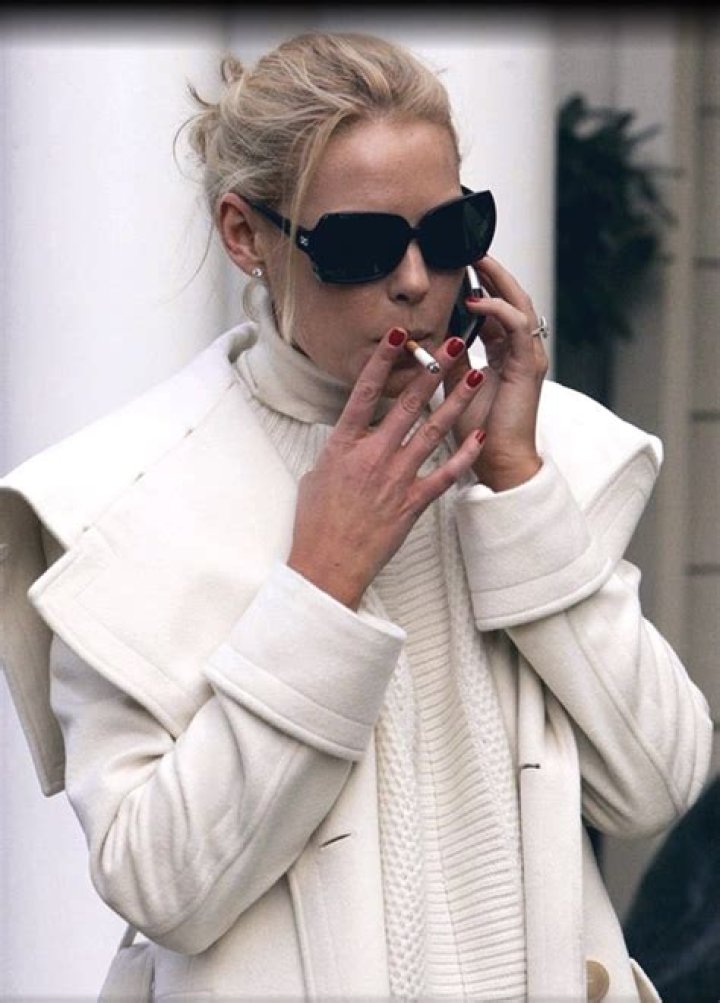 The Shocking Truth About Katherine Heigl's Smoking Habit